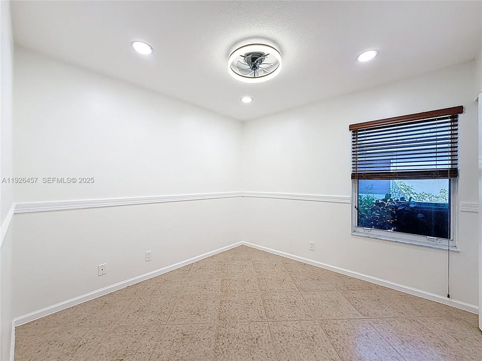 For Rent: $4,000 (4 beds, 2 baths, 1477 Square Feet)