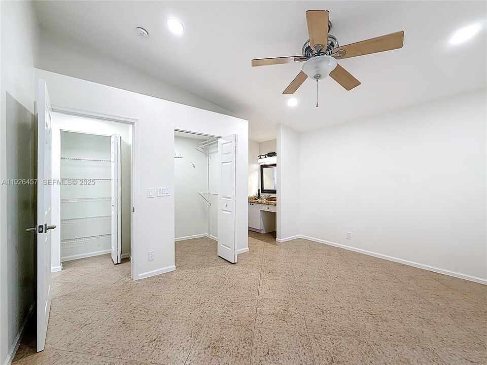 For Rent: $4,000 (4 beds, 2 baths, 1477 Square Feet)