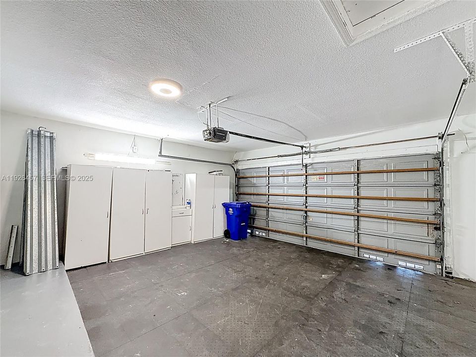 For Rent: $4,000 (4 beds, 2 baths, 1477 Square Feet)