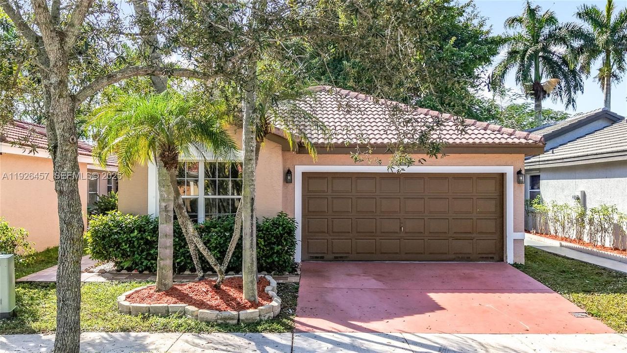 For Rent: $4,000 (4 beds, 2 baths, 1477 Square Feet)