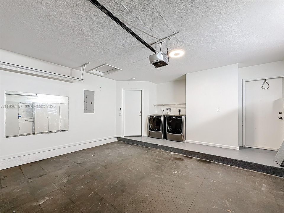 For Rent: $4,000 (4 beds, 2 baths, 1477 Square Feet)