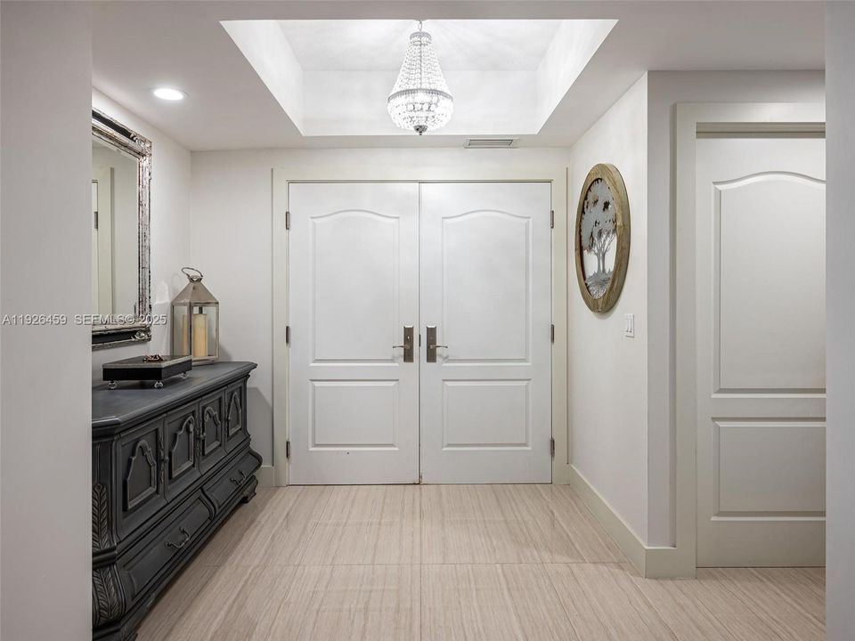 En Venta: $1,999,000 (3 camas, 2 baños, 3161 Pies cuadrados)