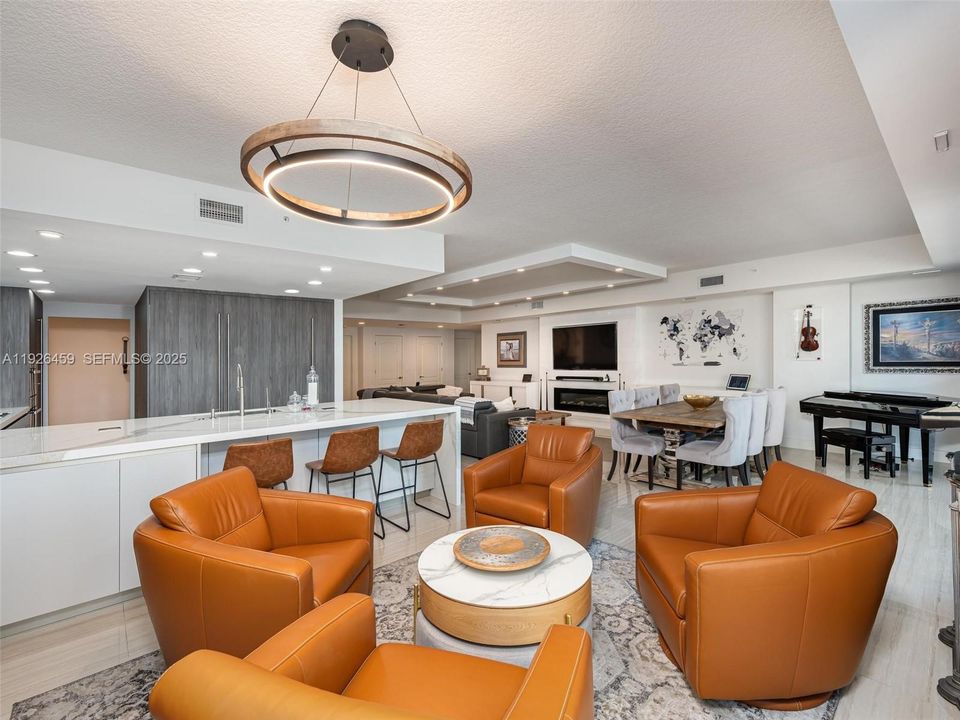 En Venta: $1,999,000 (3 camas, 2 baños, 3161 Pies cuadrados)