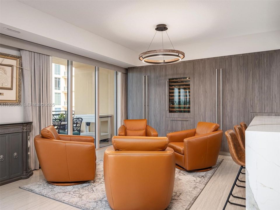 En Venta: $1,999,000 (3 camas, 2 baños, 3161 Pies cuadrados)