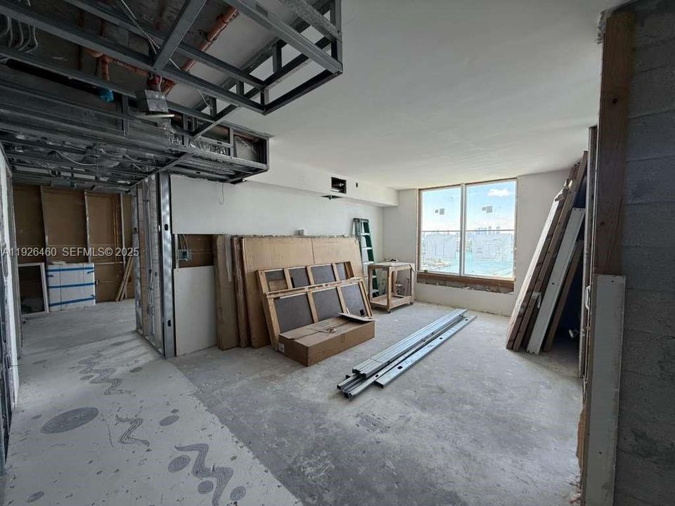 待售: $750,000 (2 贝兹, 2 浴室, 1220 平方英尺)