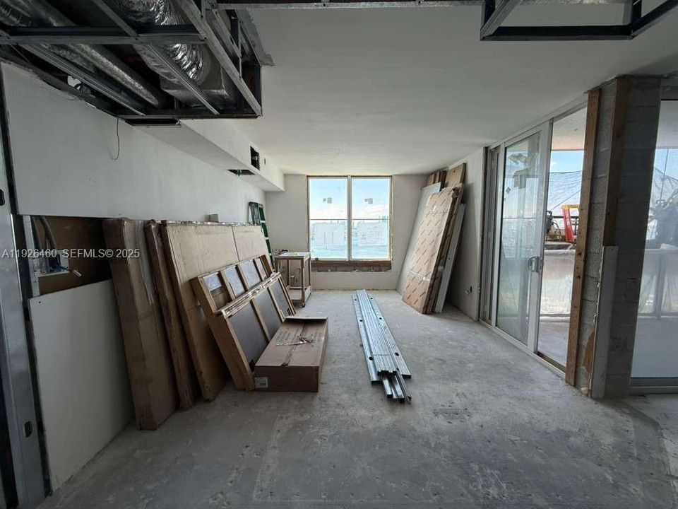 待售: $750,000 (2 贝兹, 2 浴室, 1220 平方英尺)