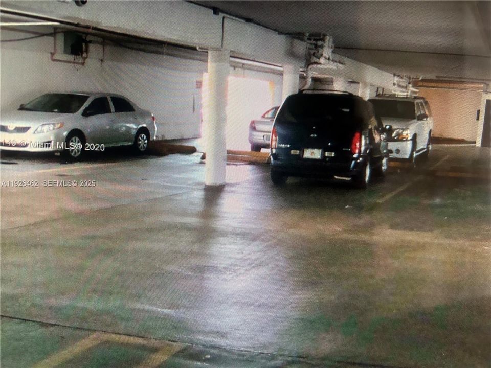 出租: $1,600 (1 贝兹, 1 浴室, 820 平方英尺)