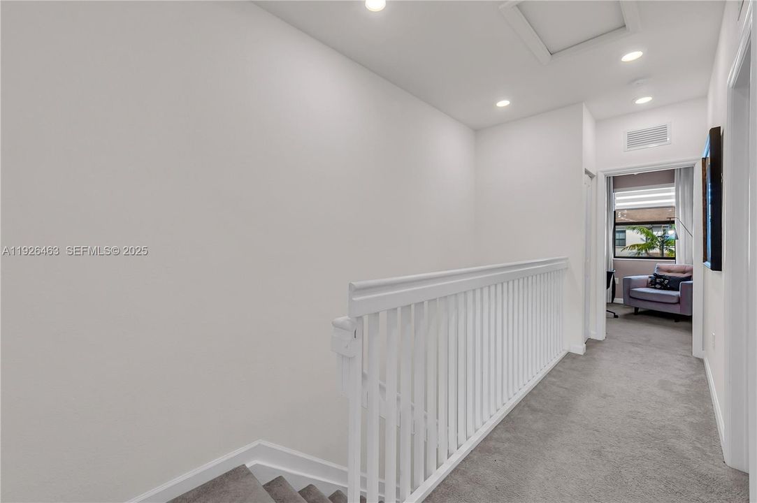 На продажу: $440,000 (3 спален, 2 ванн, 1393 Квадратных фут)