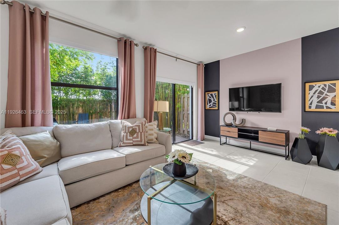 На продажу: $440,000 (3 спален, 2 ванн, 1393 Квадратных фут)