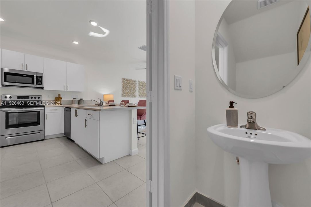 На продажу: $440,000 (3 спален, 2 ванн, 1393 Квадратных фут)