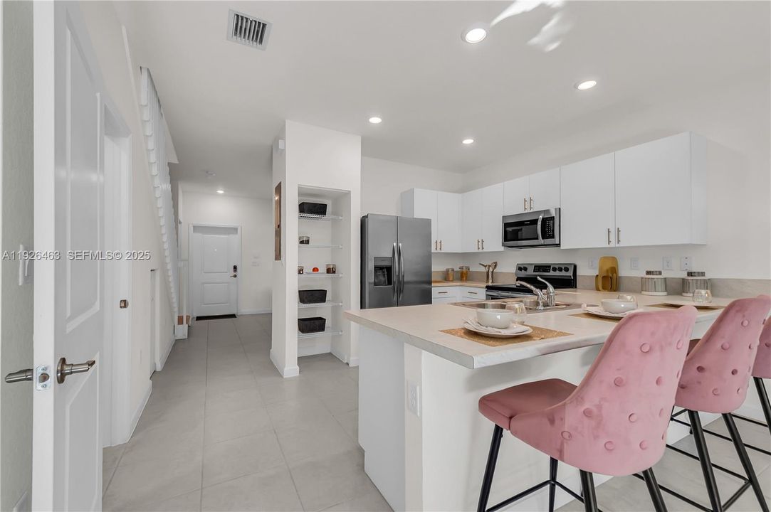 На продажу: $440,000 (3 спален, 2 ванн, 1393 Квадратных фут)