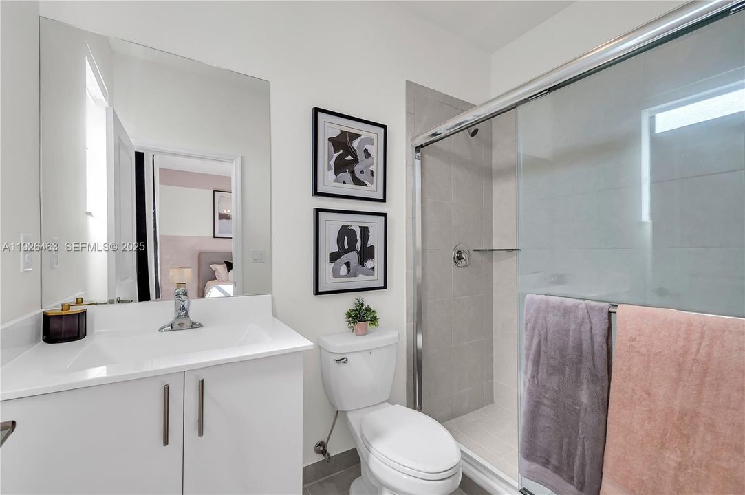 На продажу: $440,000 (3 спален, 2 ванн, 1393 Квадратных фут)