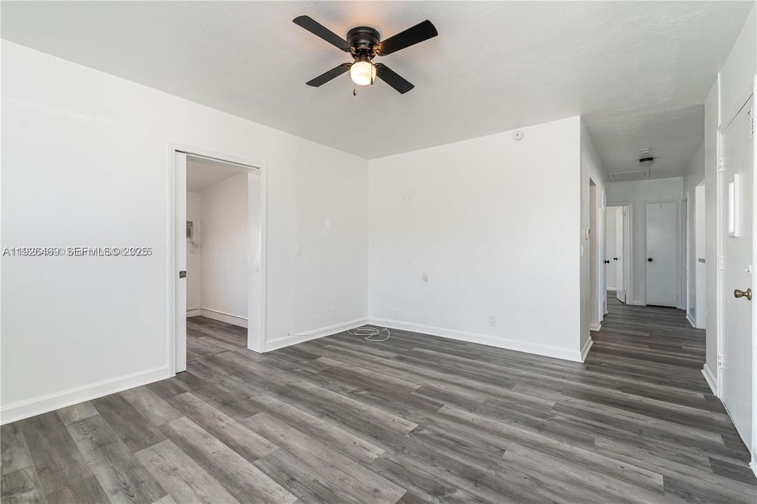 En Venta: $369,000 (3 camas, 1 baños, 1000 Pies cuadrados)