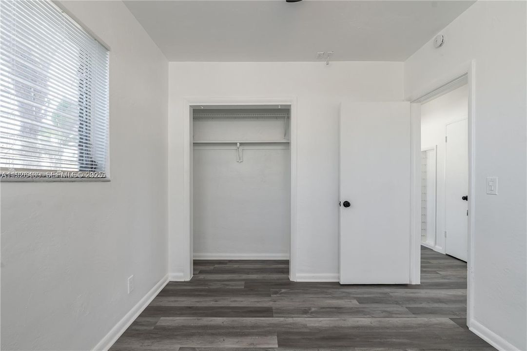 En Venta: $369,000 (3 camas, 1 baños, 1000 Pies cuadrados)