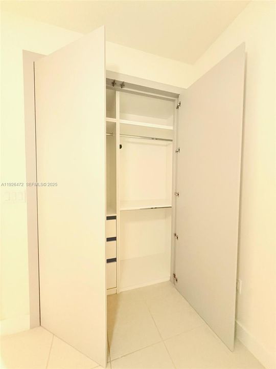 出租: $3,300 (3 贝兹, 2 浴室, 1334 平方英尺)