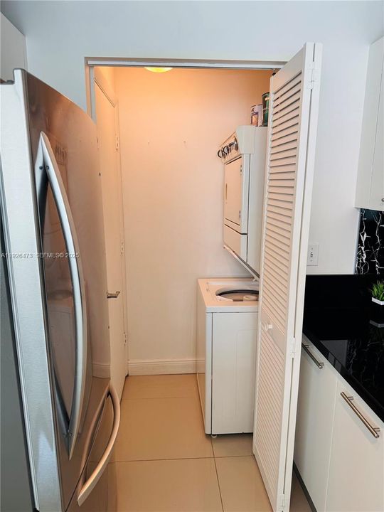 En Venta: $497,000 (1 camas, 1 baños, 806 Pies cuadrados)