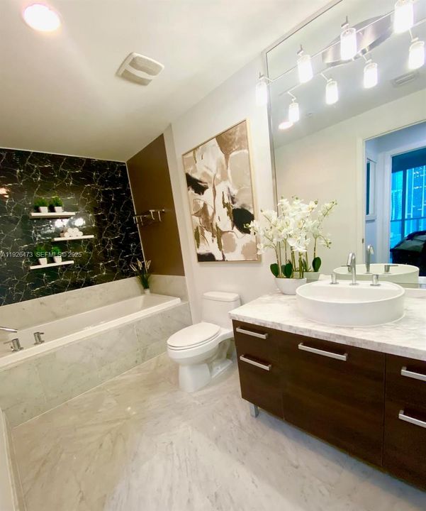 En Venta: $497,000 (1 camas, 1 baños, 806 Pies cuadrados)