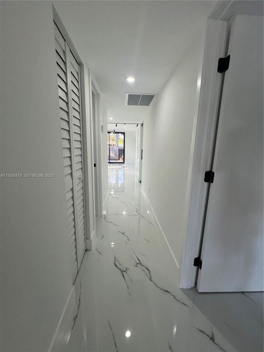 На продажу: $475,000 (2 спален, 2 ванн, 1345 Квадратных фут)