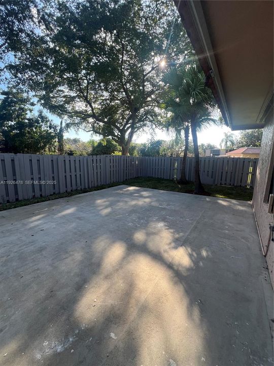 На продажу: $475,000 (2 спален, 2 ванн, 1345 Квадратных фут)