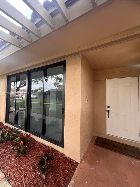 На продажу: $475,000 (2 спален, 2 ванн, 1345 Квадратных фут)