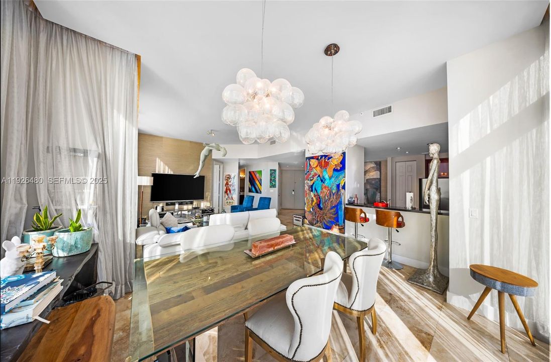 For Sale: $1,995,000 (3 beds, 2 baths, 1940 Square Feet)