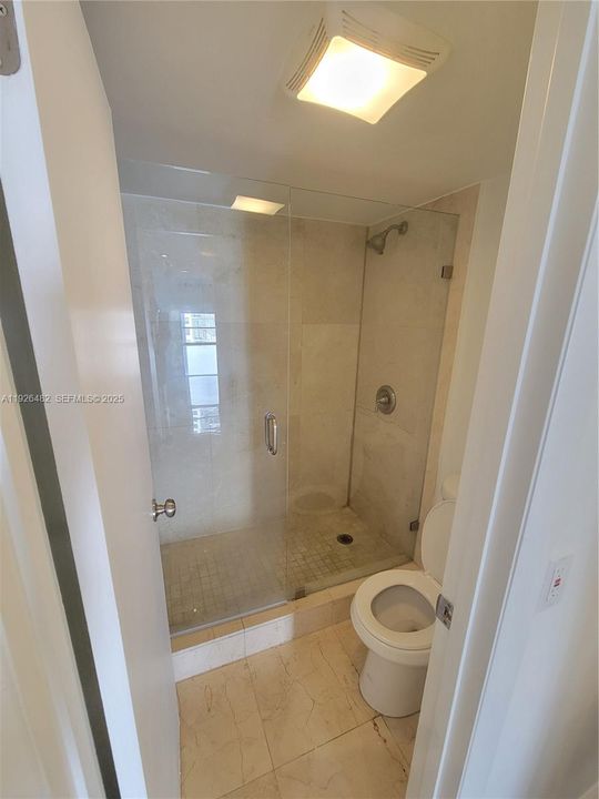 For Rent: $2,500 (2 beds, 2 baths, 1083 Square Feet)