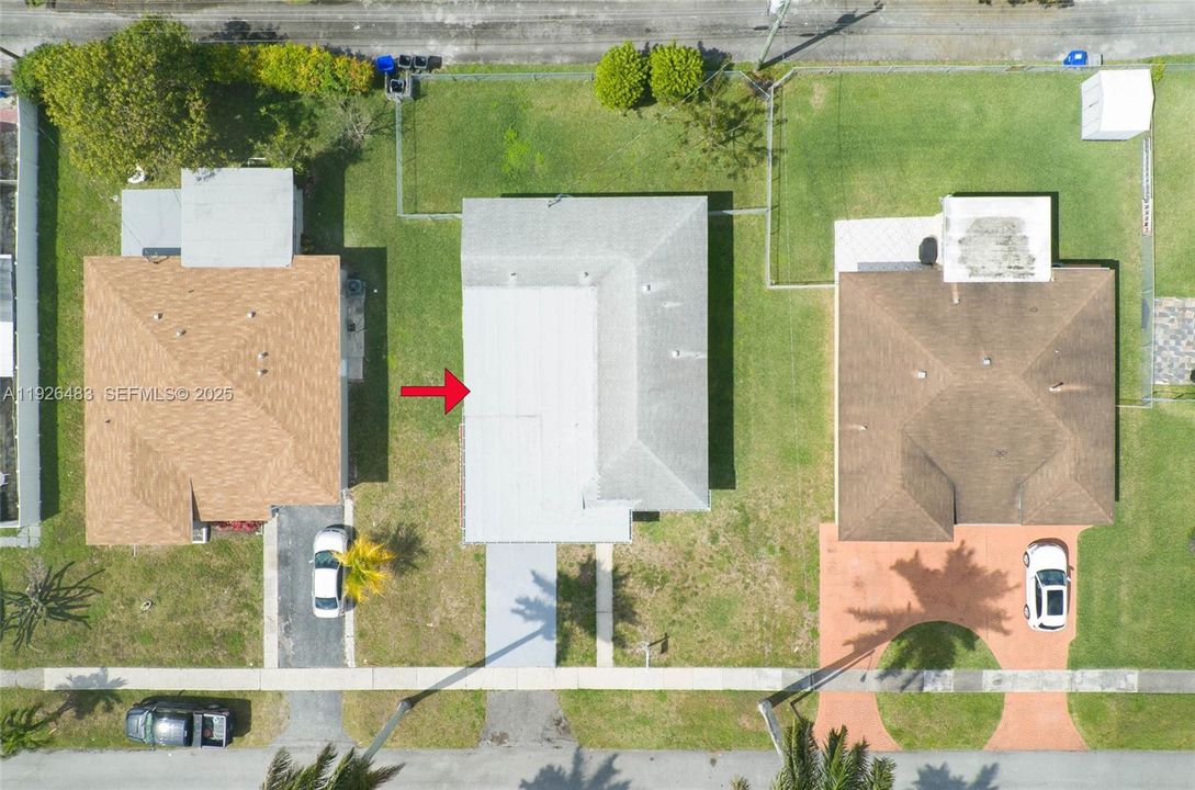 For Rent: $3,999 (3 beds, 2 baths, 1654 Square Feet)