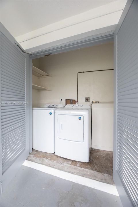 For Rent: $3,999 (3 beds, 2 baths, 1654 Square Feet)