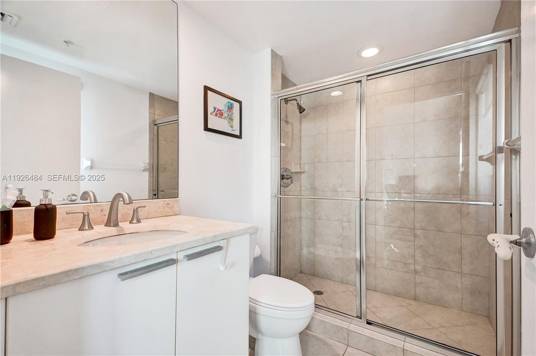 待售: $450,000 (3 贝兹, 3 浴室, 2048 平方英尺)