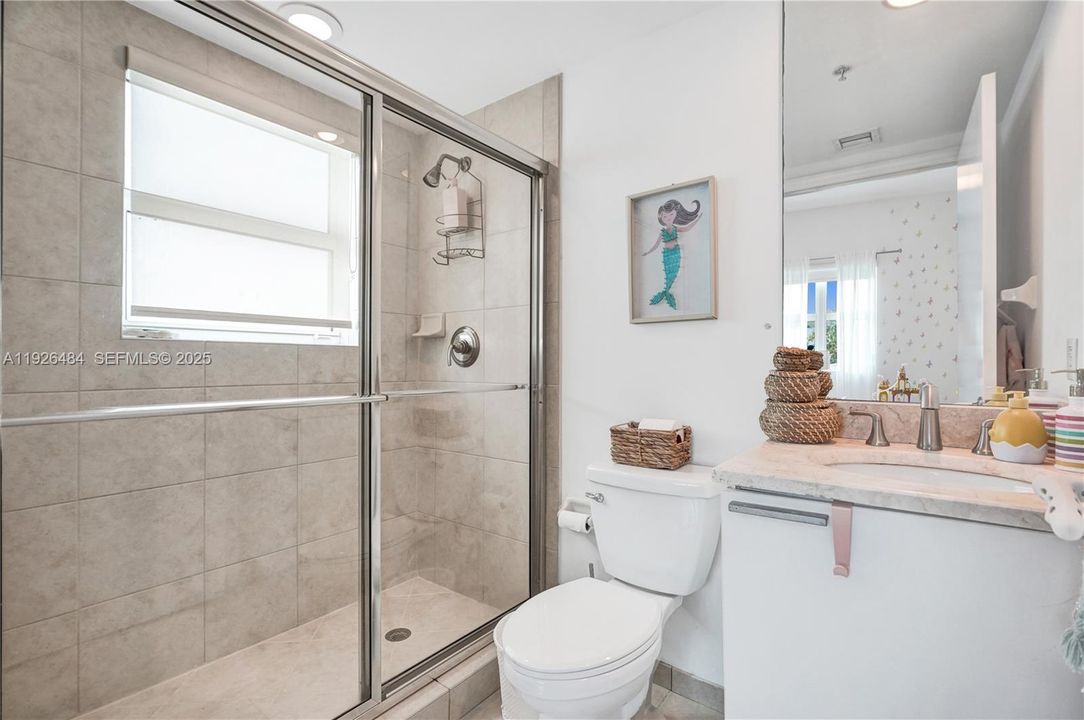 待售: $450,000 (3 贝兹, 3 浴室, 2048 平方英尺)