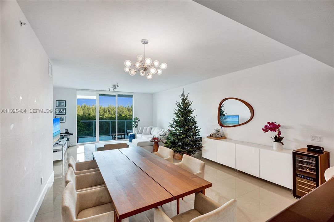 待售: $450,000 (3 贝兹, 3 浴室, 2048 平方英尺)