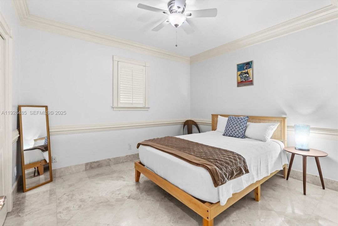 待售: $1,250,000 (6 贝兹, 4 浴室, 3261 平方英尺)