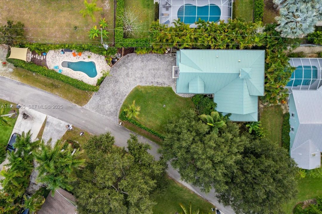 待售: $1,250,000 (6 贝兹, 4 浴室, 3261 平方英尺)