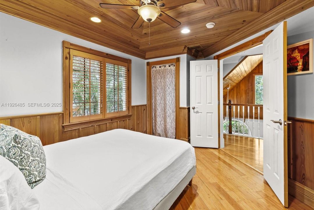 待售: $1,250,000 (6 贝兹, 4 浴室, 3261 平方英尺)