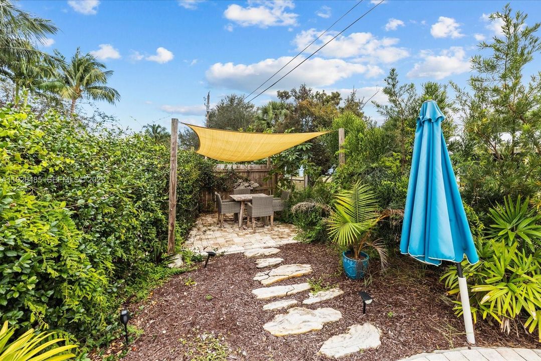 待售: $1,250,000 (6 贝兹, 4 浴室, 3261 平方英尺)