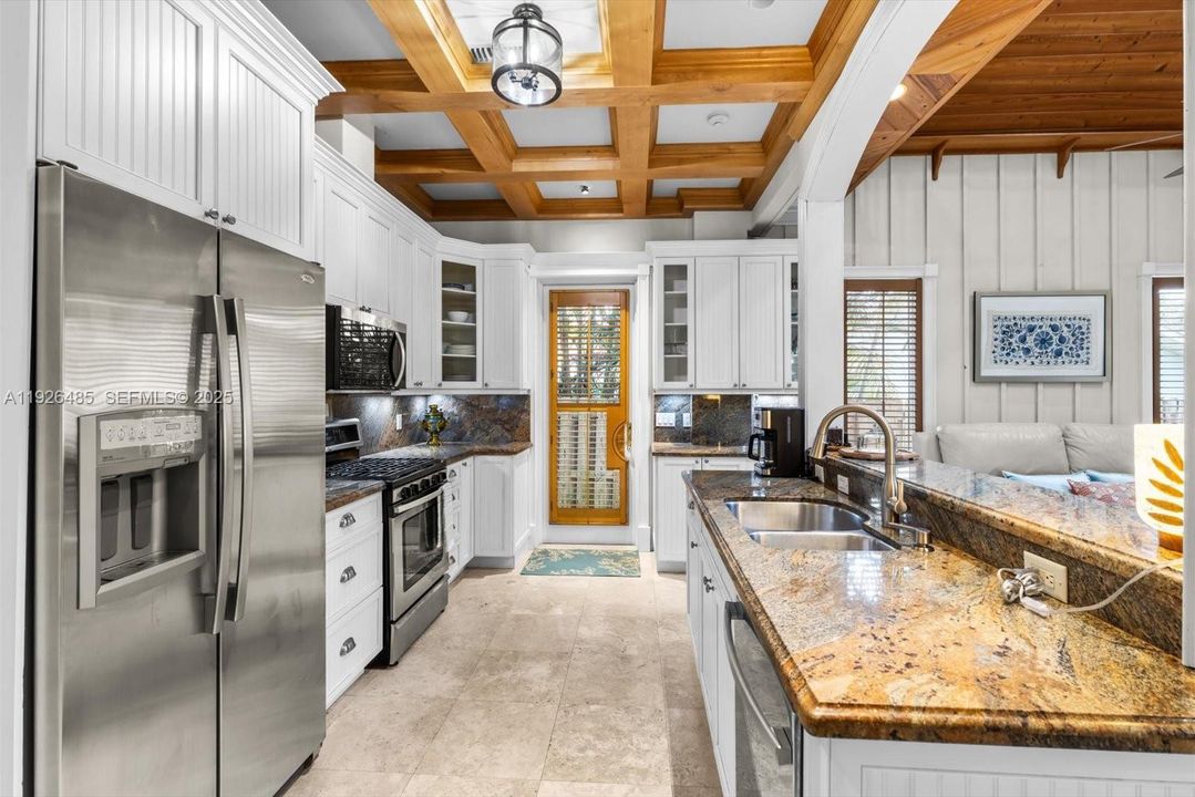 待售: $1,250,000 (6 贝兹, 4 浴室, 3261 平方英尺)