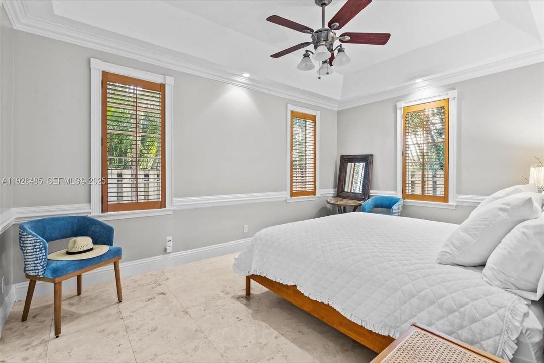 待售: $1,250,000 (6 贝兹, 4 浴室, 3261 平方英尺)