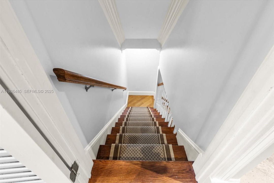 待售: $1,250,000 (6 贝兹, 4 浴室, 3261 平方英尺)