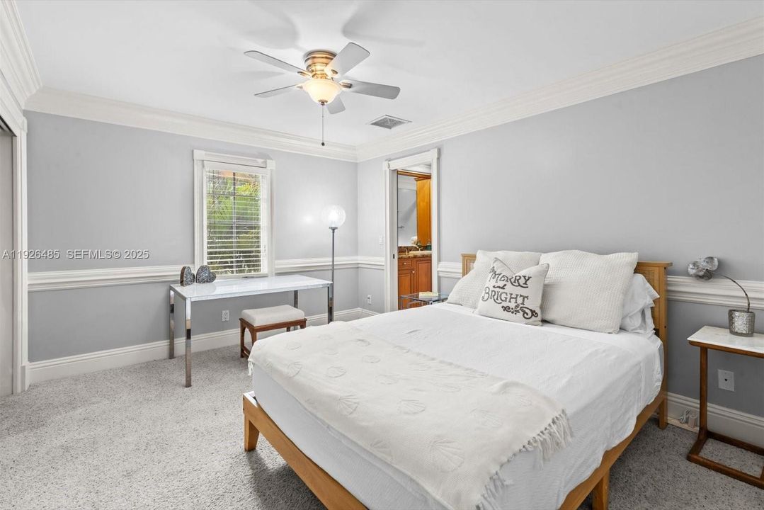 待售: $1,250,000 (6 贝兹, 4 浴室, 3261 平方英尺)