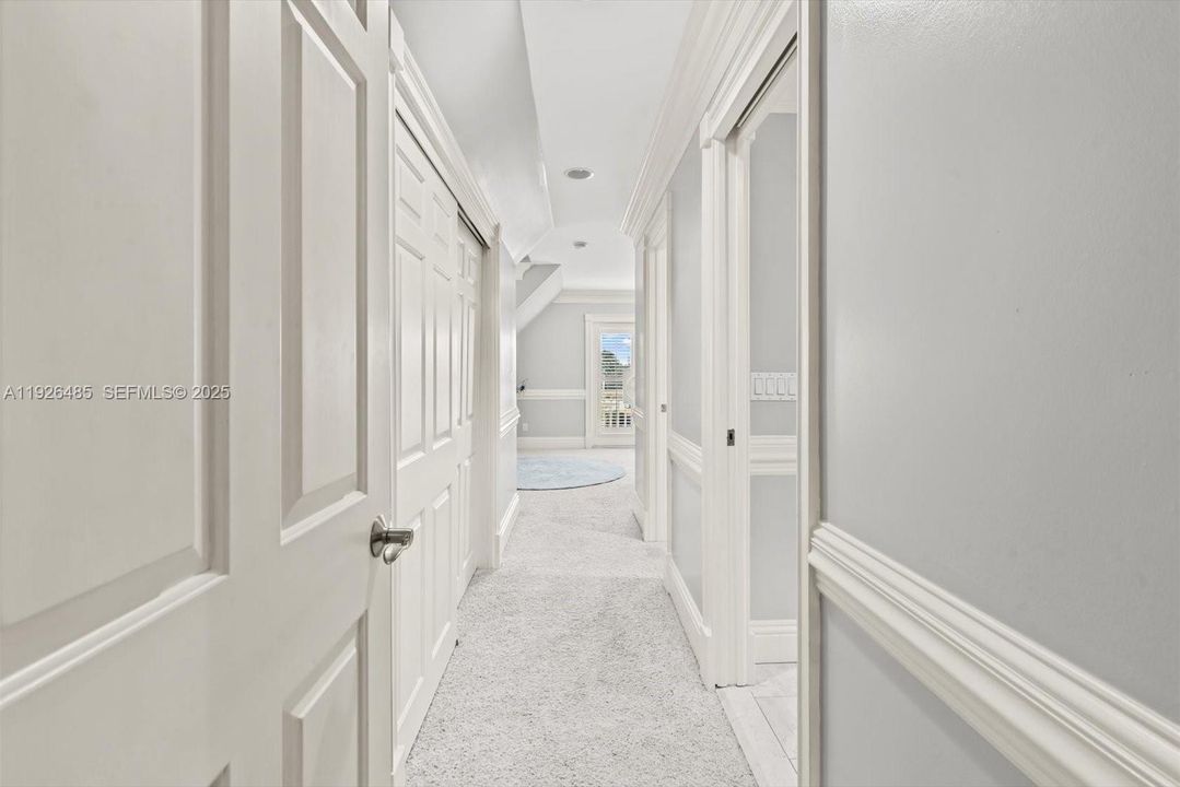 待售: $1,250,000 (6 贝兹, 4 浴室, 3261 平方英尺)