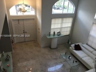 出租: $3,995 (4 贝兹, 3 浴室, 2740 平方英尺)