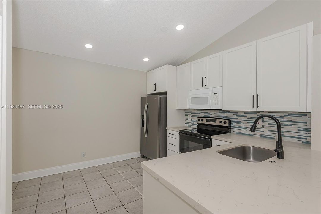 En Venta: $497,995 (3 camas, 2 baños, 1356 Pies cuadrados)