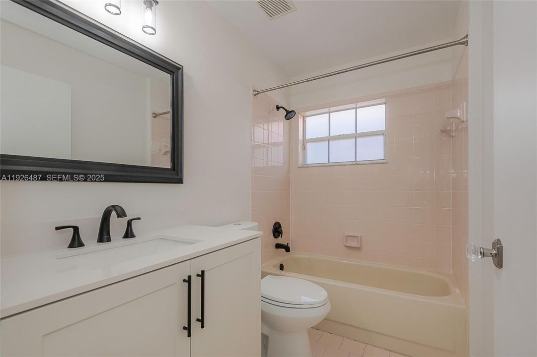 En Venta: $497,995 (3 camas, 2 baños, 1356 Pies cuadrados)