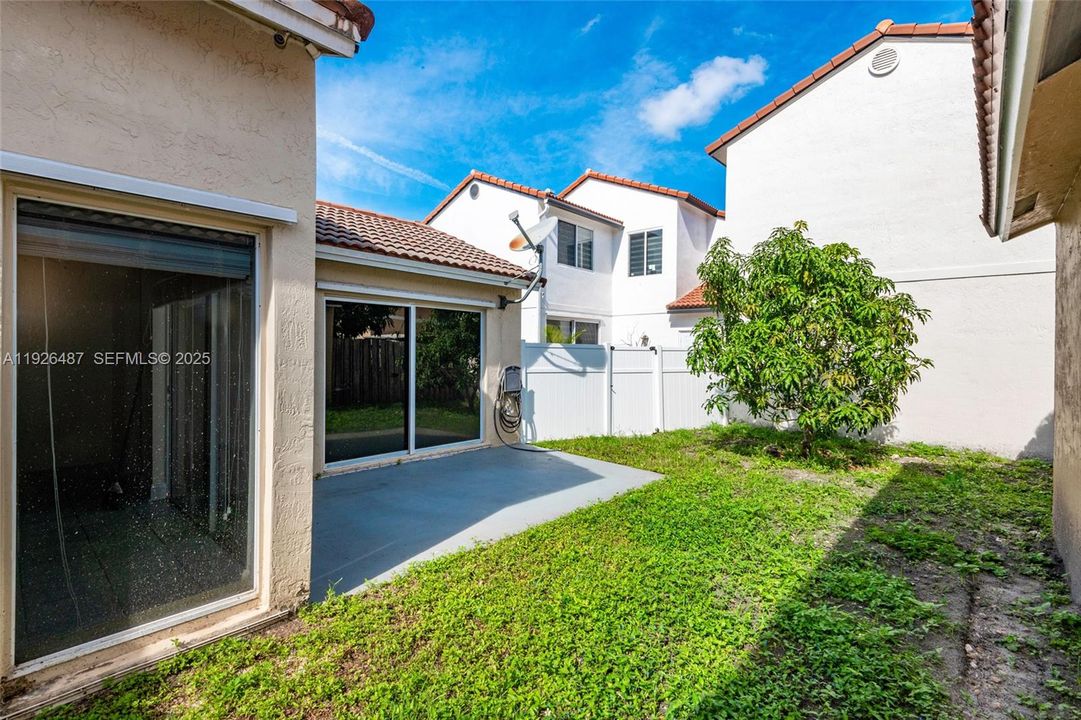 En Venta: $497,995 (3 camas, 2 baños, 1356 Pies cuadrados)