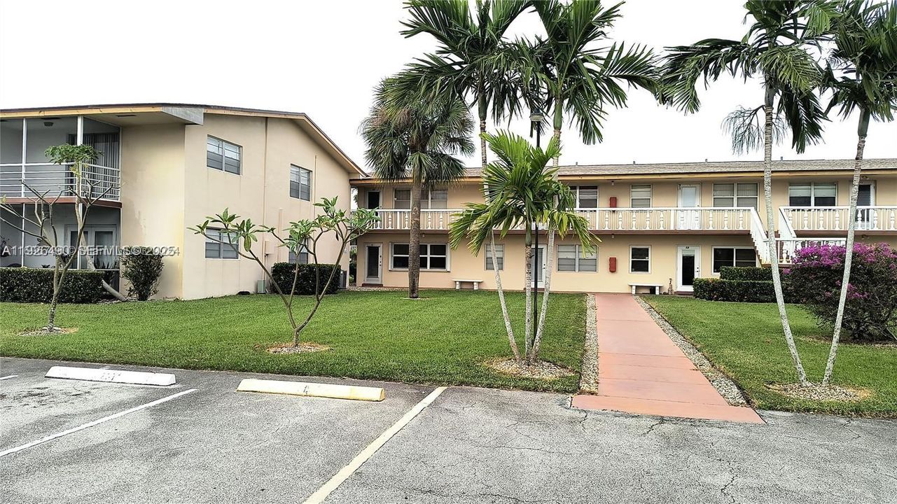 В аренду: $1,400 (1 спален, 1 ванн, 646 Квадратных фут)