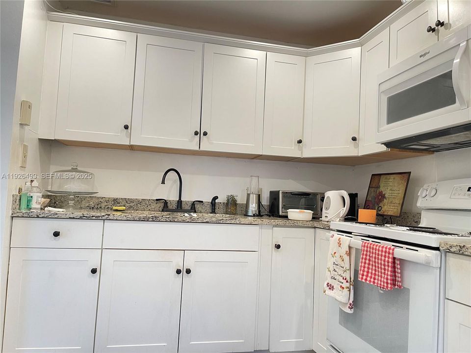 En Venta: $73,000 (1 camas, 1 baños, 730 Pies cuadrados)