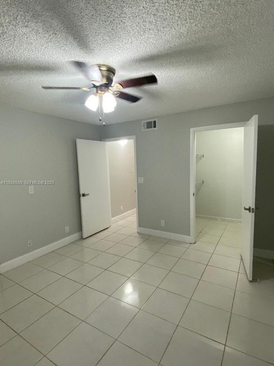 For Rent: $1,725 (1 beds, 1 baths, 754 Square Feet)