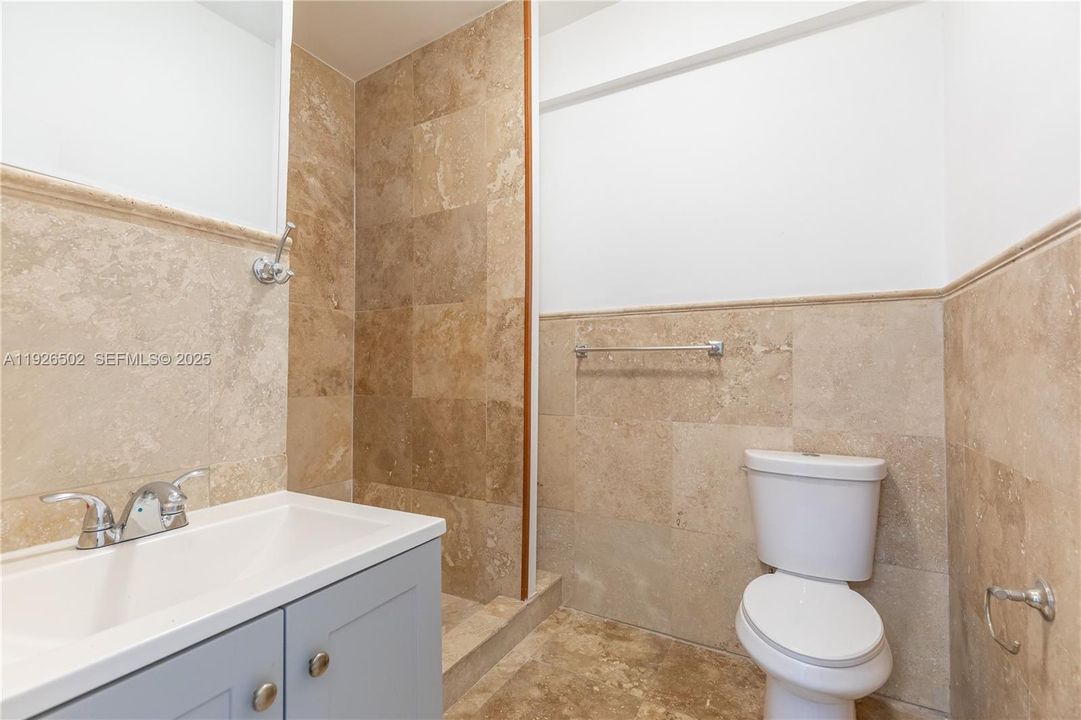 En Venta: $580,000 (4 camas, 2 baños, 1478 Pies cuadrados)