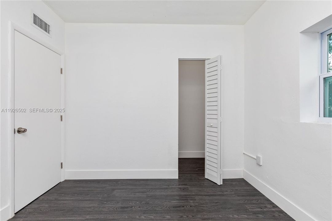 En Venta: $580,000 (4 camas, 2 baños, 1478 Pies cuadrados)