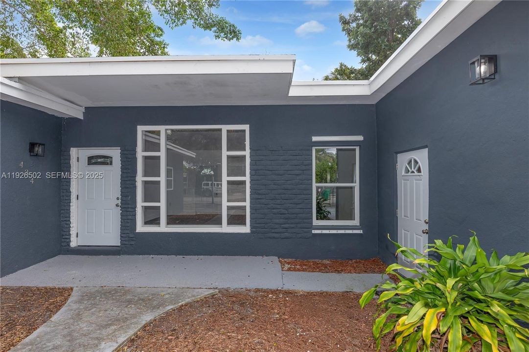 En Venta: $580,000 (4 camas, 2 baños, 1478 Pies cuadrados)